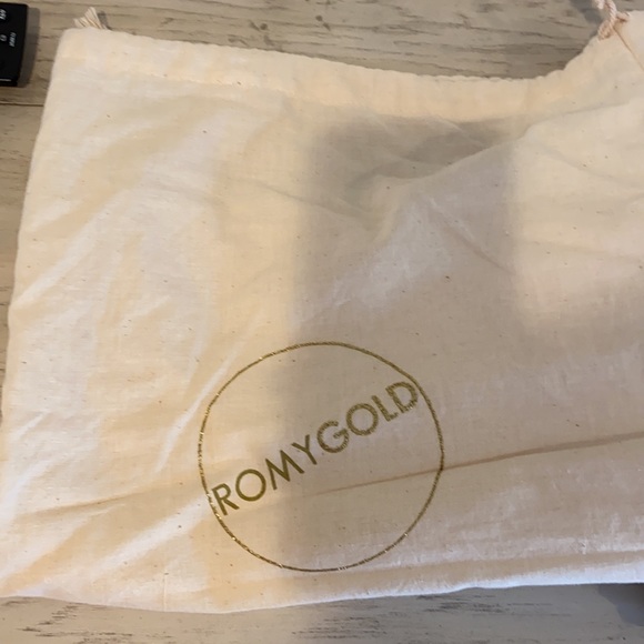 Romy gold black studded clutch - Picture 7 of 8